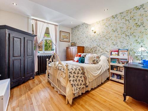 Chambre Ã Â coucher - 1600 Rue Sicard, Montréal (Mercier/Hochelaga-Maisonneuve), QC - Indoor Photo Showing Bedroom