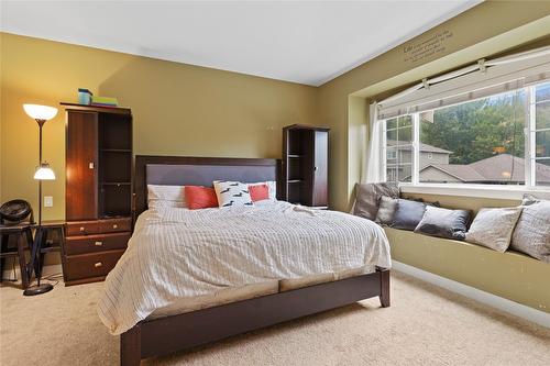 2160 Shelby Crescent, West Kelowna, BC - Indoor Photo Showing Bedroom