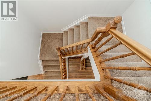 183 Markland Crescent, Ottawa, ON - Indoor Photo Showing Other Room