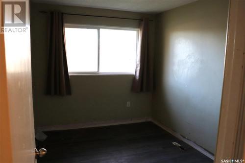 353 25Th Street W, Prince Albert, SK - Indoor Photo Showing Other Room