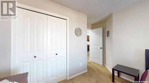 305 E 1300 Stockton Street N, Regina, SK - Indoor Photo Showing Bedroom