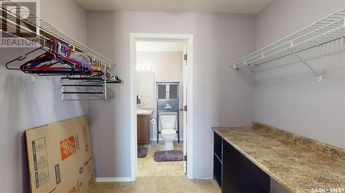 305 E 1300 Stockton Street N, Regina, SK - Indoor With Storage