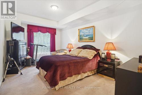 215 - 2085 Amherst Heights Drive, Burlington, ON - Indoor Photo Showing Bedroom