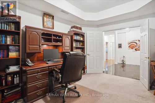 215 - 2085 Amherst Heights Drive, Burlington, ON - Indoor Photo Showing Office