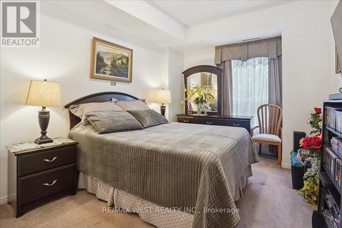 215 - 2085 Amherst Heights Drive, Burlington, ON - Indoor Photo Showing Bedroom