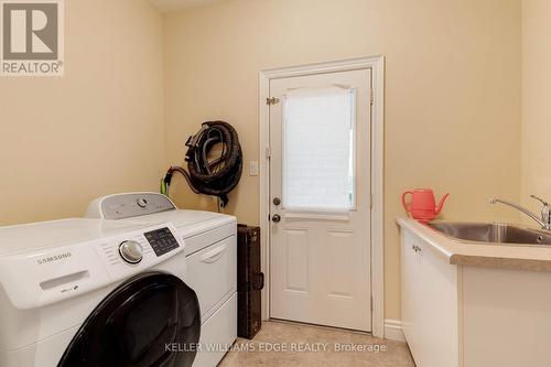 8036 Sheridan Court, West Lincoln, ON - Indoor Photo Showing Laundry Room