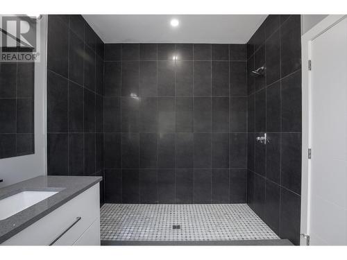 154 Williams Street, Kamloops, BC - Indoor Photo Showing Bathroom