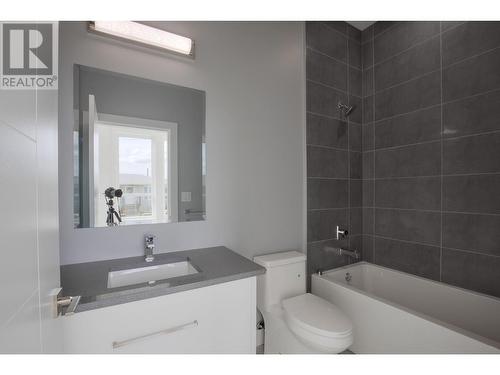 154 Williams Street, Kamloops, BC - Indoor Photo Showing Bathroom