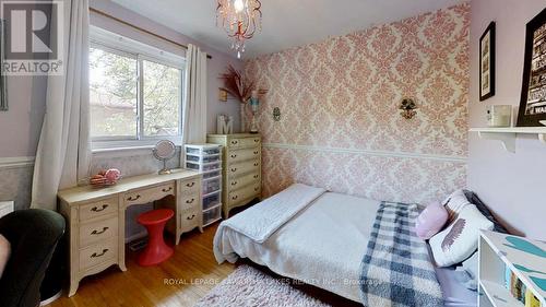 403 Alper Street, Richmond Hill (Crosby), ON - Indoor Photo Showing Bedroom