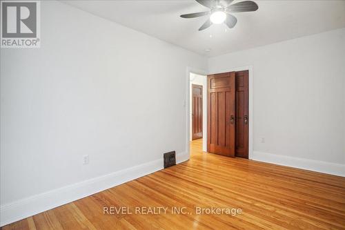 16 Senator Avenue, Hamilton, ON - Indoor Photo Showing Other Room