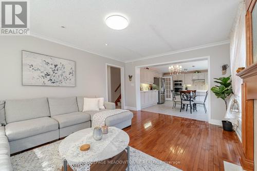 697 Auger Terrace, Milton, ON - Indoor Photo Showing Living Room