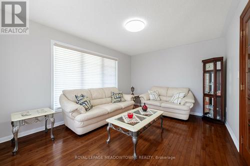 697 Auger Terrace, Milton, ON - Indoor Photo Showing Living Room