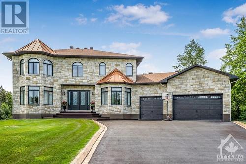 699 Ballycastle Crescent, Ottawa, ON - Outdoor With Facade