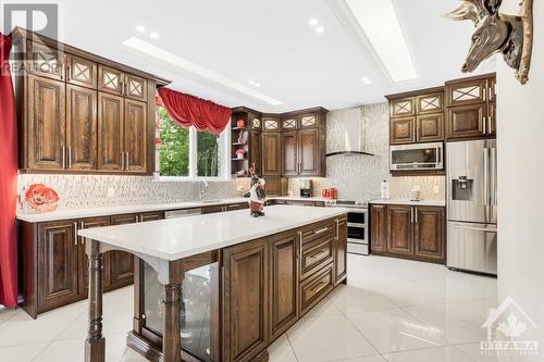 699 Ballycastle Crescent, Ottawa, ON - Indoor Photo Showing Kitchen With Upgraded Kitchen