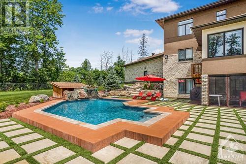 699 Ballycastle Crescent, Ottawa, ON - Outdoor With In Ground Pool