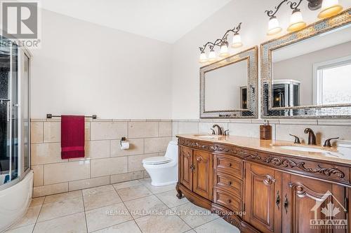 699 Ballycastle Crescent, Ottawa, ON - Indoor Photo Showing Bathroom