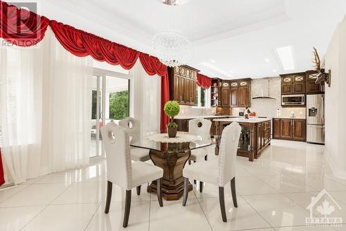 699 Ballycastle Crescent, Ottawa, ON - Indoor Photo Showing Dining Room