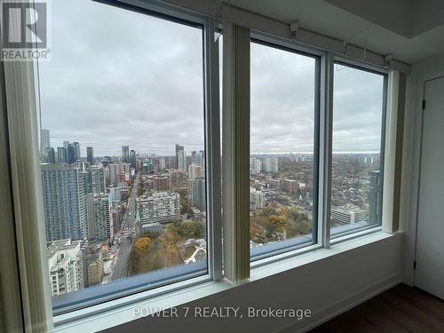 4608 - 319 Jarvis Street, Toronto, ON - Indoor Photo Showing Other Room