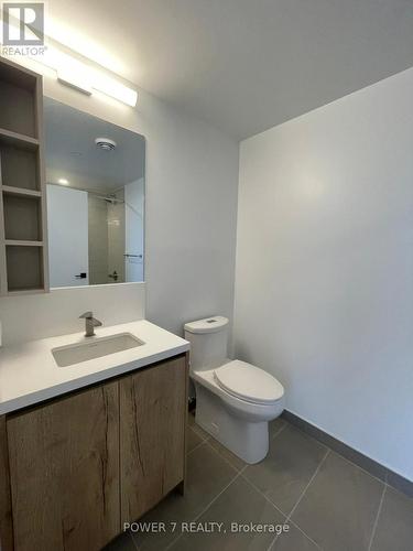 4608 - 319 Jarvis Street, Toronto, ON - Indoor Photo Showing Bathroom