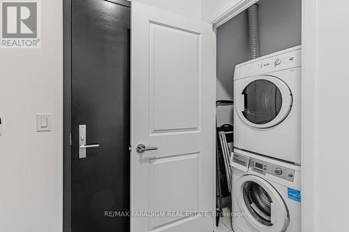 Lph 03 - 65 St Mary Street, Toronto, ON - Indoor Photo Showing Laundry Room