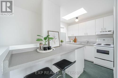 59 Columbine Ave, Toronto, ON - Indoor Photo Showing Kitchen