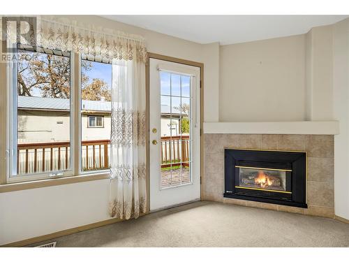 780 10 Street Sw Unit# 16, Salmon Arm, BC - Indoor Photo Showing Living Room With Fireplace