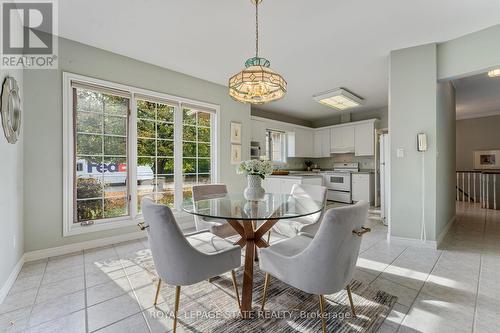 205 Greenbriar Road, Hamilton, ON - Indoor Photo Showing Dining Room