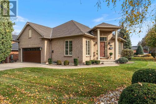 205 Greenbriar Road, Hamilton, ON - Outdoor With Facade