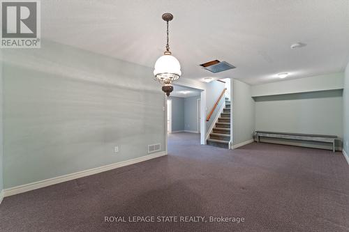 205 Greenbriar Road, Hamilton, ON - Indoor Photo Showing Other Room