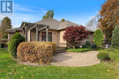 205 Greenbriar Road, Hamilton, ON - Outdoor