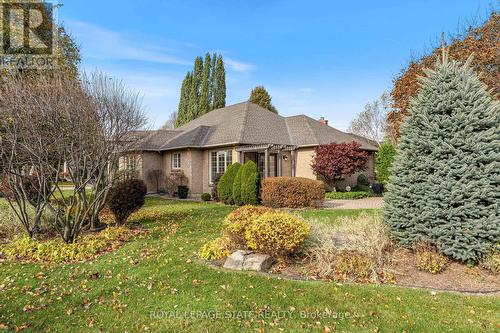 205 Greenbriar Road, Hamilton, ON - Outdoor