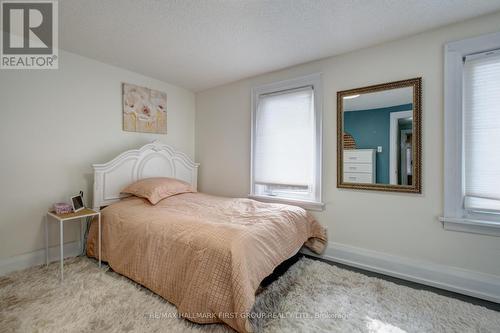 62 Harold Street, Oshawa (Central), ON - Indoor Photo Showing Bedroom