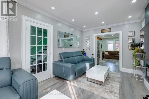 62 Harold Street, Oshawa (Central), ON - Indoor Photo Showing Living Room