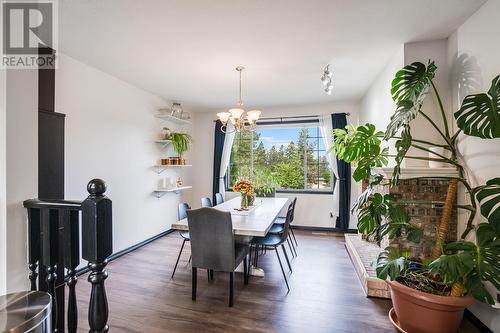 5115 Chute Lake Crescent, Kelowna, BC - Indoor Photo Showing Dining Room