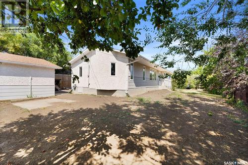 202 7Th Street, Pilot Butte, SK - Outdoor