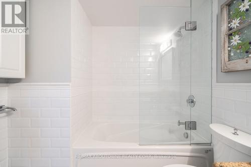 610 - 5280 Lakeshore Road, Burlington, ON - Indoor Photo Showing Bathroom