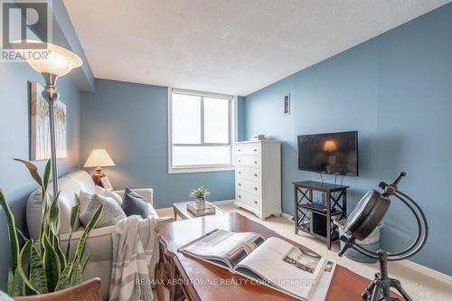 610 - 5280 Lakeshore Road, Burlington, ON - Indoor