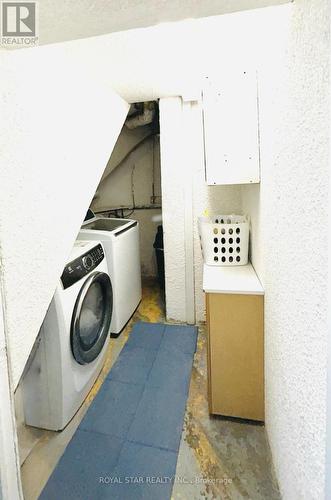 7745 Priory Crescent, Mississauga, ON - Indoor Photo Showing Laundry Room