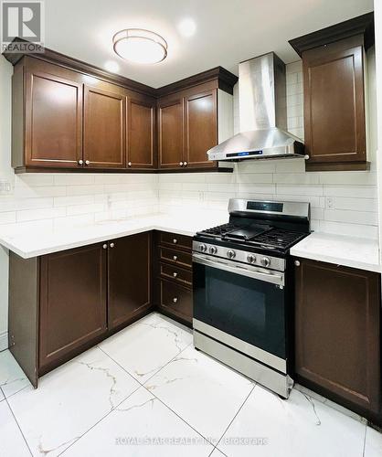 7745 Priory Crescent, Mississauga, ON - Indoor Photo Showing Kitchen