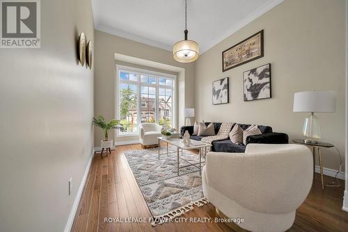 605 Normandy Drive, Woodstock, ON - Indoor Photo Showing Living Room