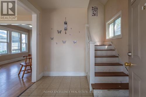 328 Bridge Avenue, Windsor, ON - Indoor Photo Showing Other Room