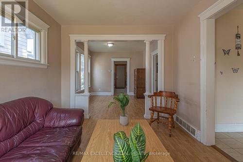 328 Bridge Avenue, Windsor, ON - Indoor