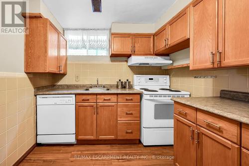 541 Limeridge Road E, Hamilton, ON - Indoor Photo Showing Kitchen