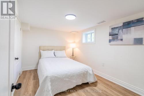 3561 King Street, Windsor, ON - Indoor Photo Showing Bedroom