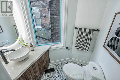 191 Parkmount Road, Toronto, ON - Indoor Photo Showing Bathroom