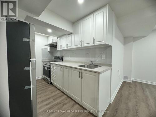 Bsmt - 88 Auckland Drive, Whitby, ON - Indoor Photo Showing Kitchen