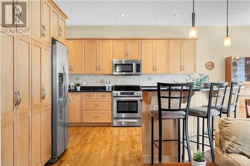 53 Cinnabar Way, Ottawa, ON - Indoor Photo Showing Kitchen With Stainless Steel Kitchen