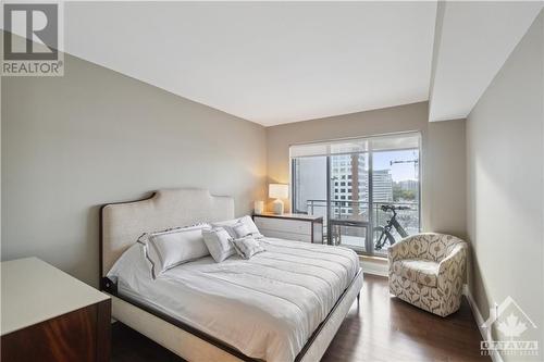 90 George Street Unit#1301, Ottawa, ON - Indoor Photo Showing Bedroom