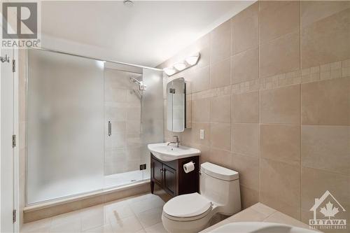 90 George Street Unit#1301, Ottawa, ON - Indoor Photo Showing Bathroom