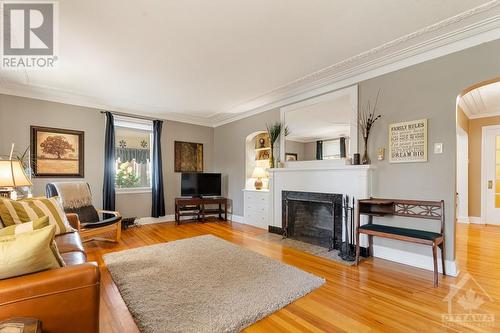 870 Riddell Avenue N, Ottawa, ON - Indoor Photo Showing Living Room With Fireplace